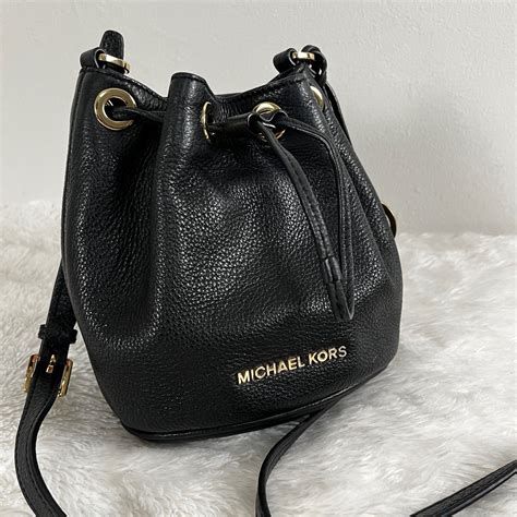 michael kors md bucket bag leather|Michael Kors bucket bag small.